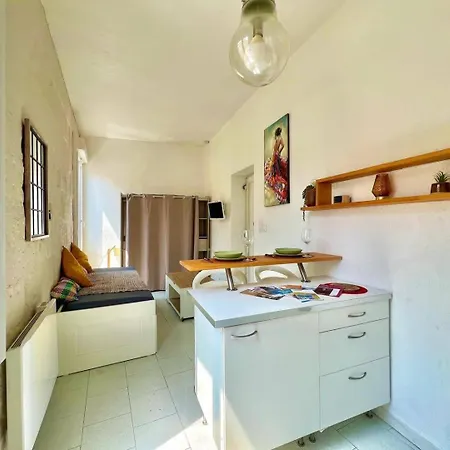 Apartmán Le Notre Dame, A 400m Des Arenes De